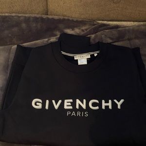 Black givenchy sweatshirt